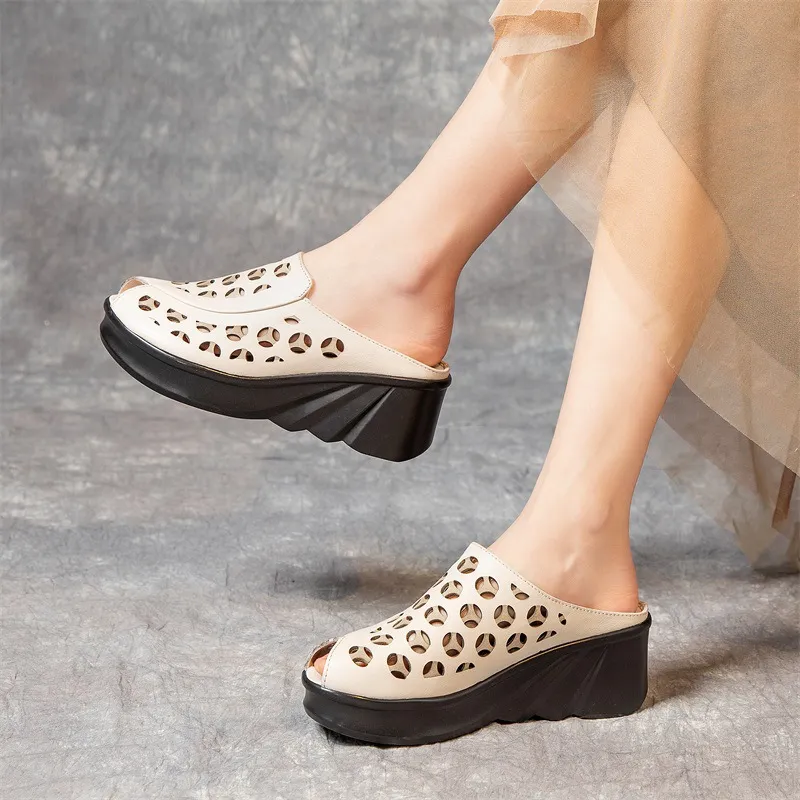 USS Shoes Nahir Women's Peep Toe Wedge Sandals